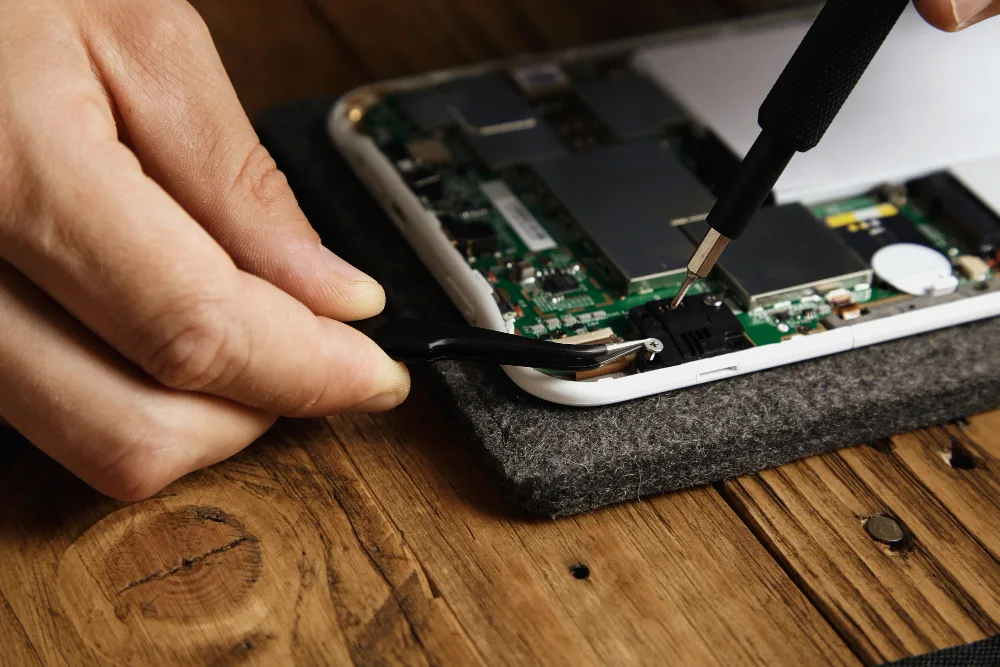 Comprehensive Repair Solutions - 九游
